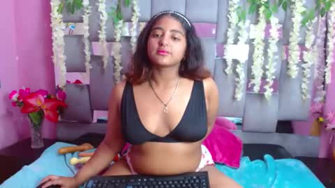 Snapshot of sofia_hernandeez_ chatting on 12/04/24, 11:46 Sofi online show from 12/04/24, 11:46
