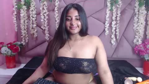 Snapshot of sofia_hernandeez_ chatting on 01/15/25, 12:51 Sofi online show from 01/15/25, 12:51