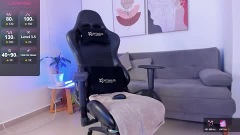 Snapshot of sofia_jones2 chatting on 12/14/25, 01:44 Sofia Jo IG sofisj023 online show from 12/14/25, 01:44