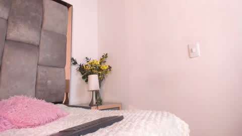 Snapshot of sofia_kay_ chatting on 01/06/26, 11:36 S O F I A online show from 01/06/26, 11:36