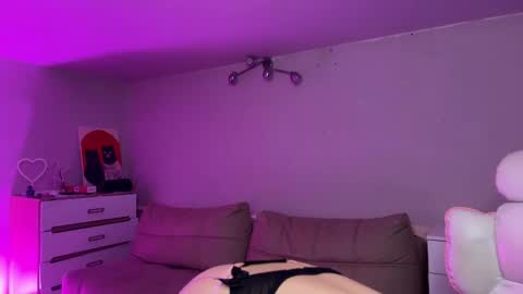 Sofia online show from 02/09/26, 03:43