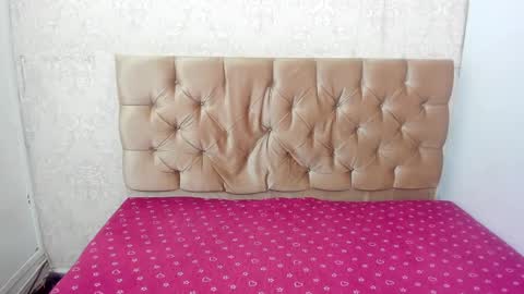 Snapshot of sofia_land_18 chatting on 12/12/24, 11:07 sofia_land_18 online show from 12/12/24, 11:07