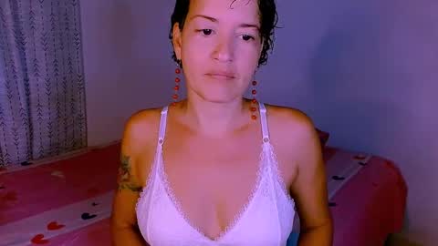 Snapshot of sofia_mark20 chatting on 09/24/25, 09:29 Sofia online show from 09/24/25, 09:29