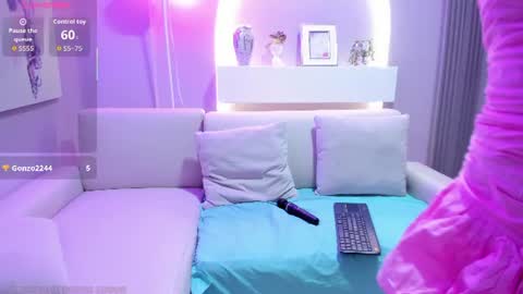 sofia_new online show from 07/02/26, 10:21