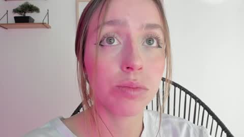 Snapshot of sofia_palacios_ chatting on 01/11/25, 03:13 online show from 01/11/25, 03:13