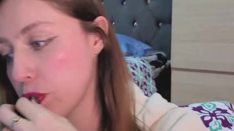 Snapshot of sofia_palacios_ chatting on 05/23/26, 03:45 online show from 05/23/26, 03:45