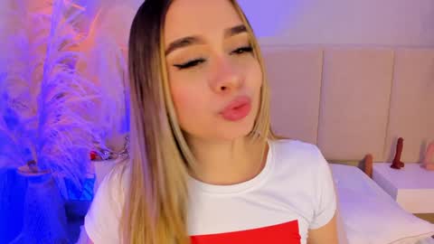 SOFIA PAMELA online show from 01/28/25, 10:23