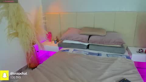 SOFIA PAMELA online show from 11/07/25, 07:03