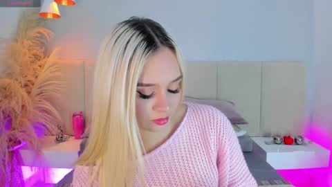 SOFIA PAMELA online show from 12/01/25, 07:19