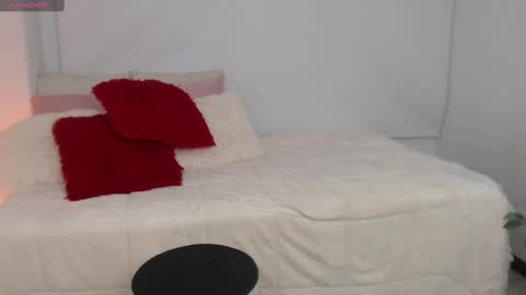 Sofi online show from 09/27/25, 09:20