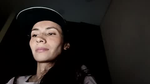 Snapshot of sofia_resiliente chatting on 11/06/25, 11:59 SOFIA online show from 11/06/25, 11:59