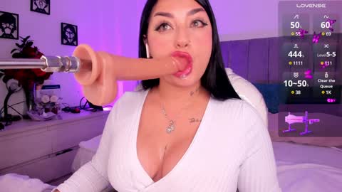 sofia  online show from 02/03/25, 02:14