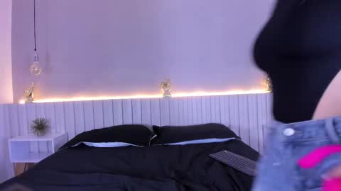 Snapshot of sofia_riveraa chatting on 02/05/26, 06:56 SOFIA online show from 02/05/26, 06:56