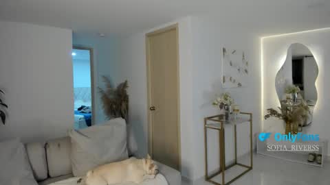 sofia_rivers_ online show from 11/13/25, 11:58