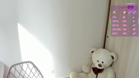 sofia_rivers_ online show from 04/17/26, 02:09