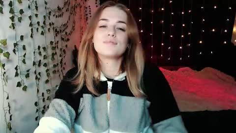 sofia_rosemary online show from 10/05/25, 12:47