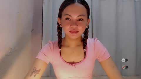 Snapshot of sofia_sweetheart18 chatting on 07/09/26, 01:09 sofia_sweetheart18 online show from 07/09/26, 01:09