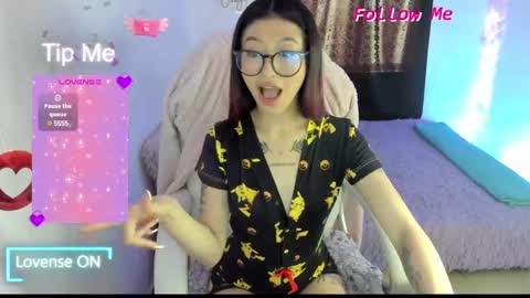 Sofia Thomson online show from 03/04/25, 01:17