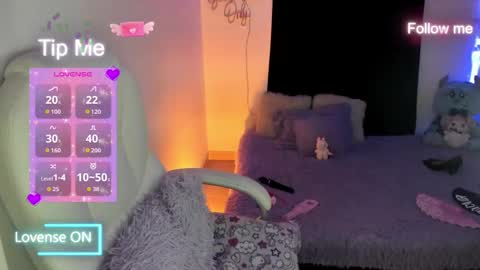 Sofia Thomson online show from 09/11/25, 09:53