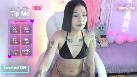 Sofia Thomson online show from 04/07/26, 09:32