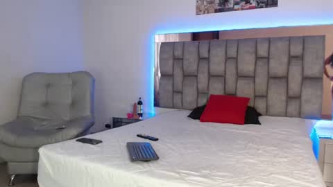 Snapshot of sofia_velez26 chatting on 06/28/26, 08:15 sofia_velez26 online show from 06/28/26, 08:15