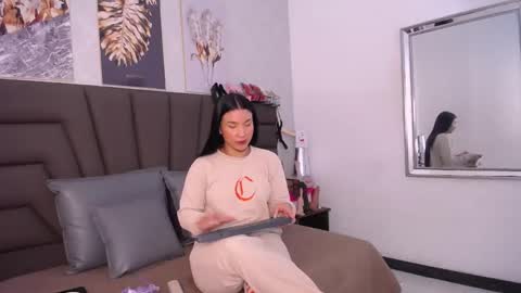      online show from 05/17/26, 11:17
