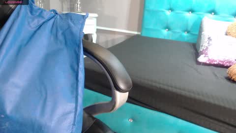 Sofa online show from 02/03/25, 11:09