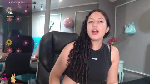 Sofa online show from 02/06/25, 11:10