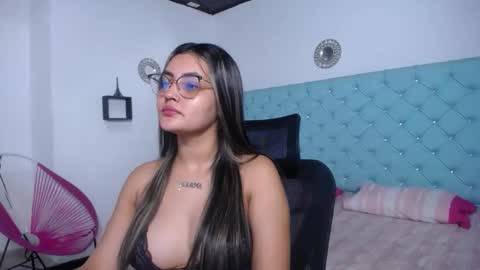 Sofia online show from 04/25/26, 01:41