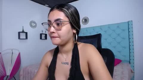 Sofia online show from 04/30/26, 12:33