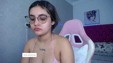 Sofia online show from 05/15/26, 11:39
