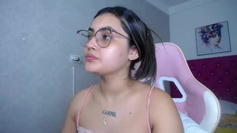 Sofia online show from 05/17/26, 11:01