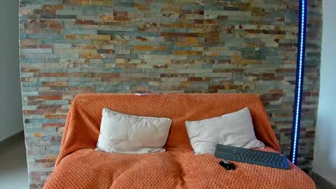 sofiablossom22 online show from 02/05/25, 03:20