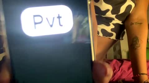 Danna Sofia online show from 01/11/25, 04:03