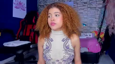 sofiacastillo01 online show from 01/30/25, 05:17