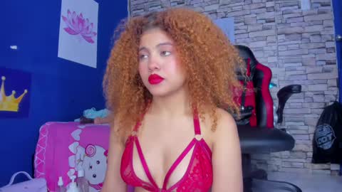 sofiacastillo01 online show from 02/08/25, 11:34