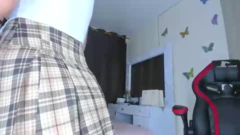 sofiacastillo01 online show from 10/26/25, 03:07