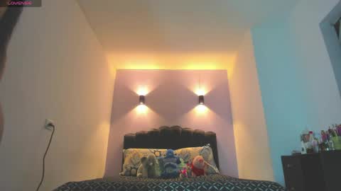 Sofia online show from 04/15/26, 04:41