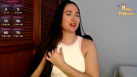 sofiaduque_26 online show from 10/23/25, 09:13