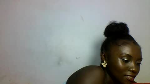 sofia online show from 02/19/26, 03:52