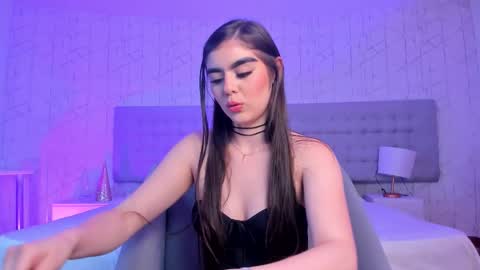 SofiaFontaine online show from 12/23/25, 04:43