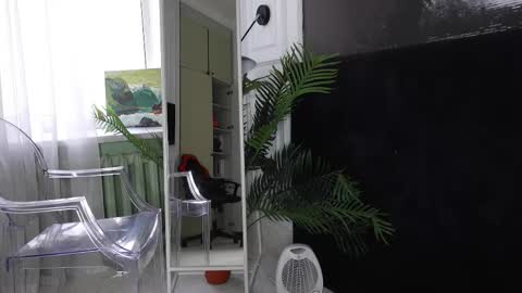 Sofia online show from 10/05/25, 10:46