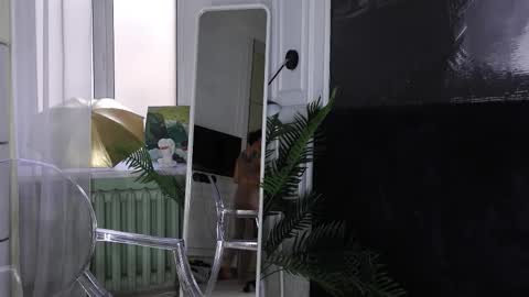 Sofia online show from 10/28/25, 06:17