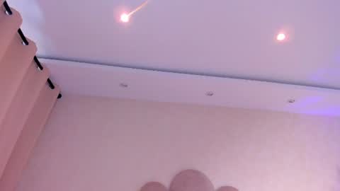 Snapshot of sofiagomez_1 chatting on 06/10/26, 07:02 SOFI online show from 06/10/26, 07:02
