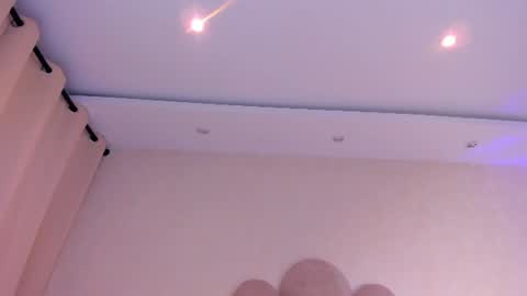 Snapshot of sofiagomez_1 chatting on 06/11/26, 12:32 SOFI online show from 06/11/26, 12:32