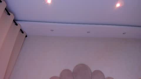 Snapshot of sofiagomez_1 chatting on 06/14/26, 02:24 SOFI online show from 06/14/26, 02:24