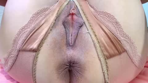 Sofiamillerrs online show from 04/02/26, 09:12