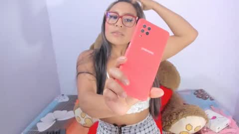 sofii milk online show from 02/24/25, 10:14