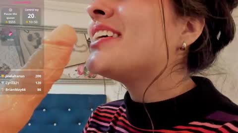 Sofi - next broadcast today 1030pm Colombia time online show from 02/19/25, 12:00