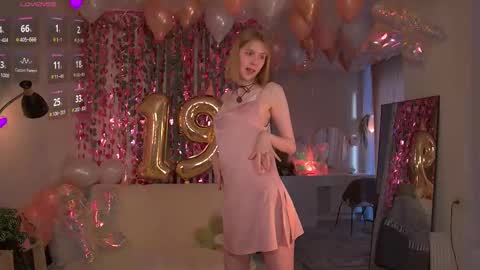 Sofia Help me overcome shynes with 100 thumbs up online show from 02/20/26, 02:41